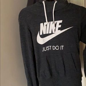 Nike sweat shirt